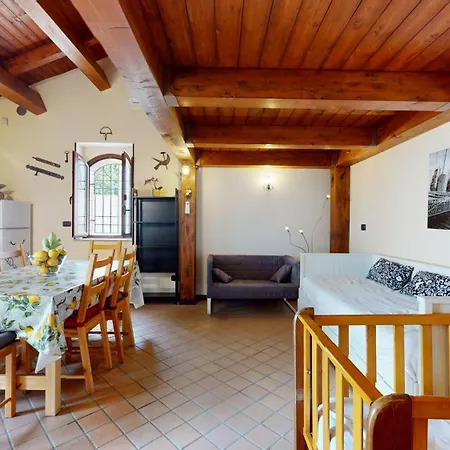 Casal Trinacria Санта-Тереза-ди-Рива