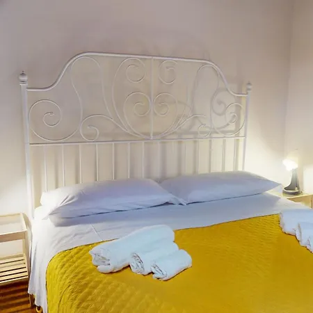 Апарт-отель Casal Trinacria Санта-Тереза-ди-Рива