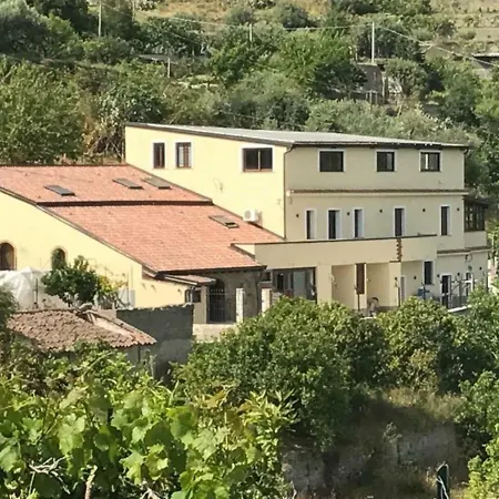 Casal Trinacria 4* Санта-Тереза-ди-Рива